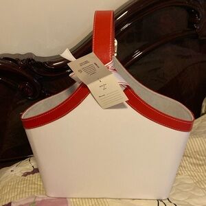Lovery bag with silver buckle
